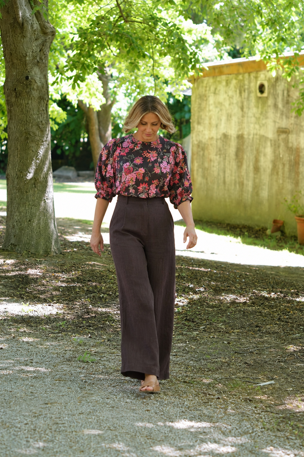 Tessa Linen Top - Espresso Floral Print