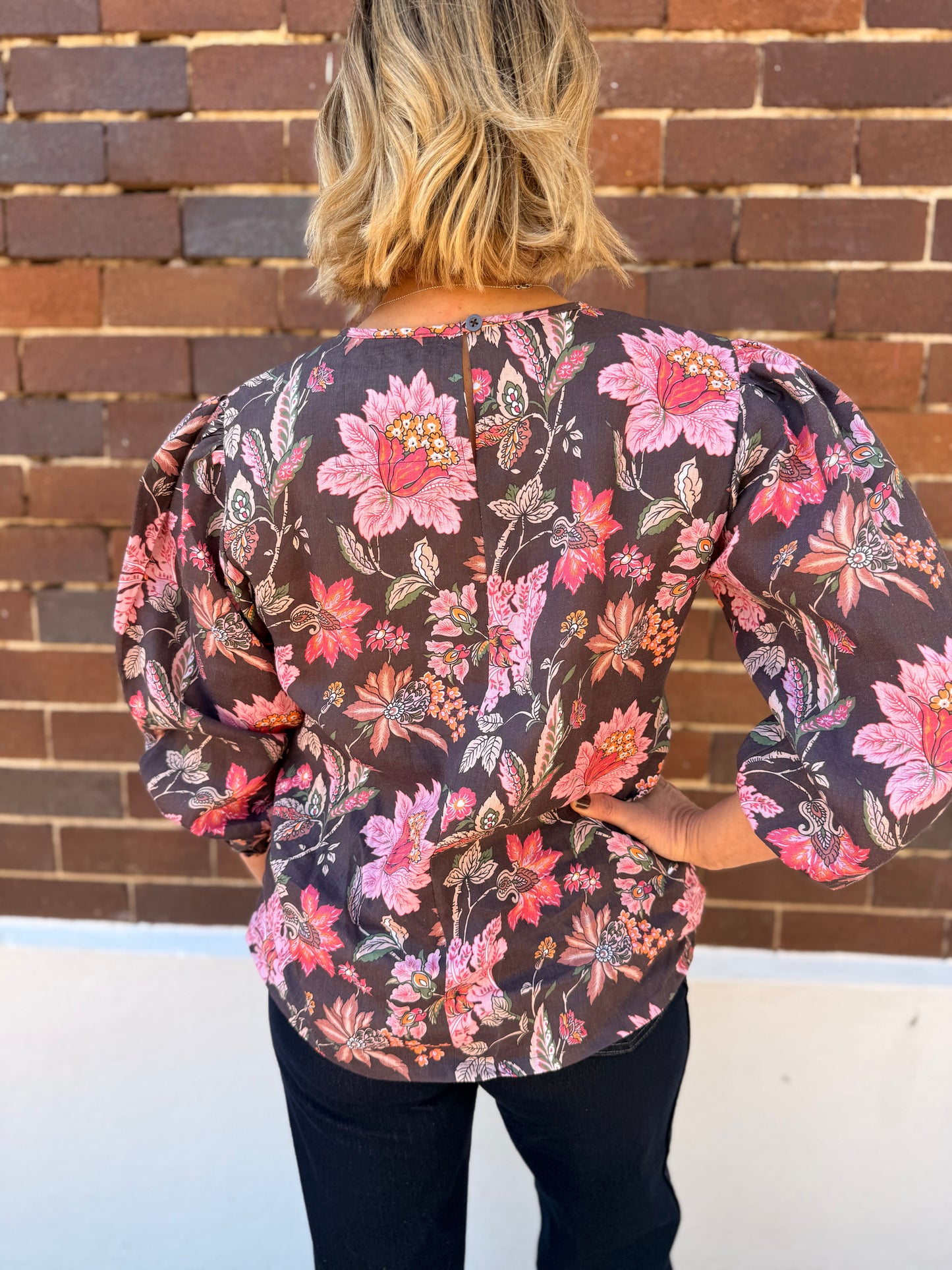 Tessa Linen Top - Espresso Floral
