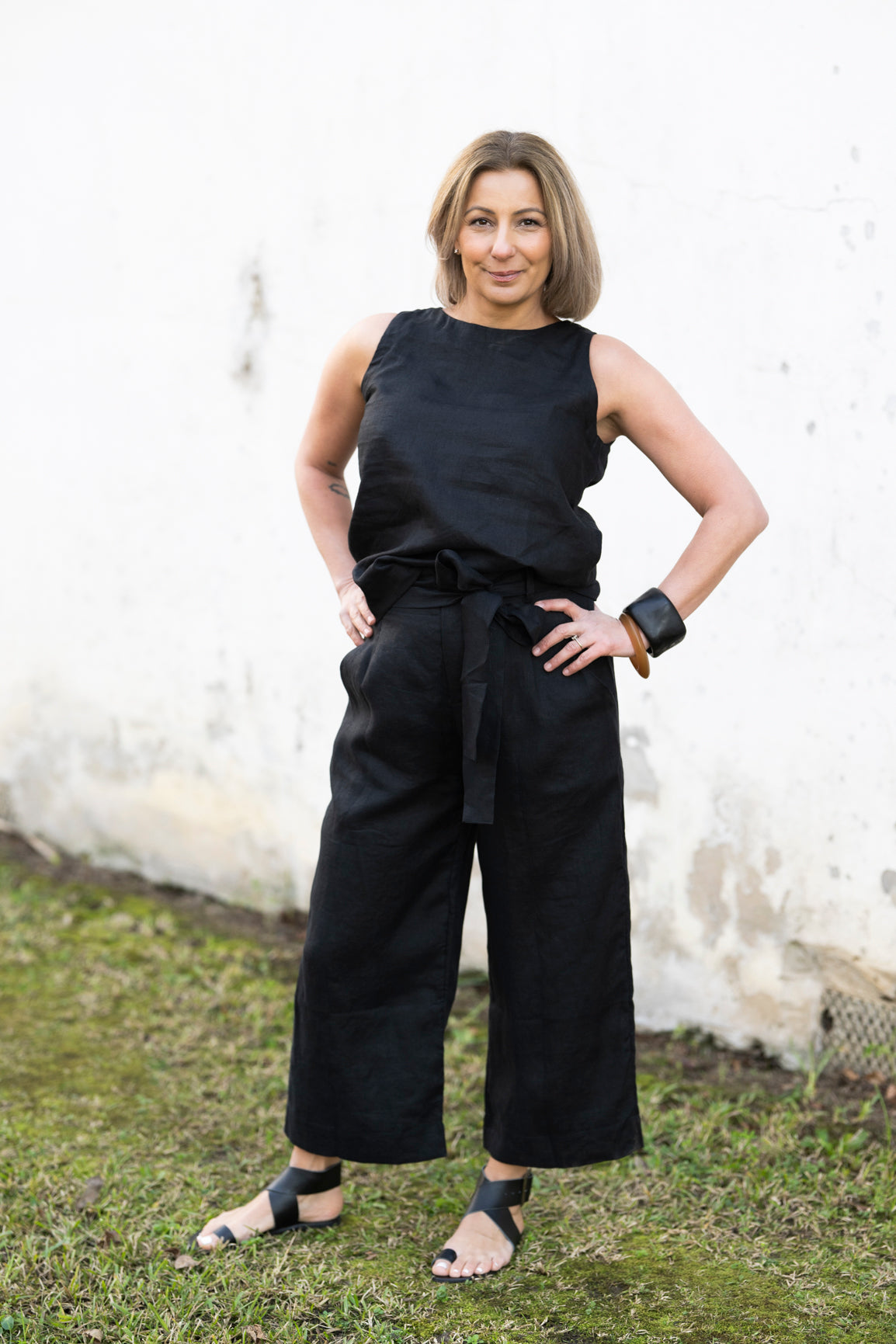 Sophie Linen Tank Top - Black