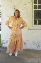 Load image into Gallery viewer, Bowie Linen Shirt - Peach