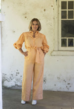 Load image into Gallery viewer, Dee Linen Shirt - Peach