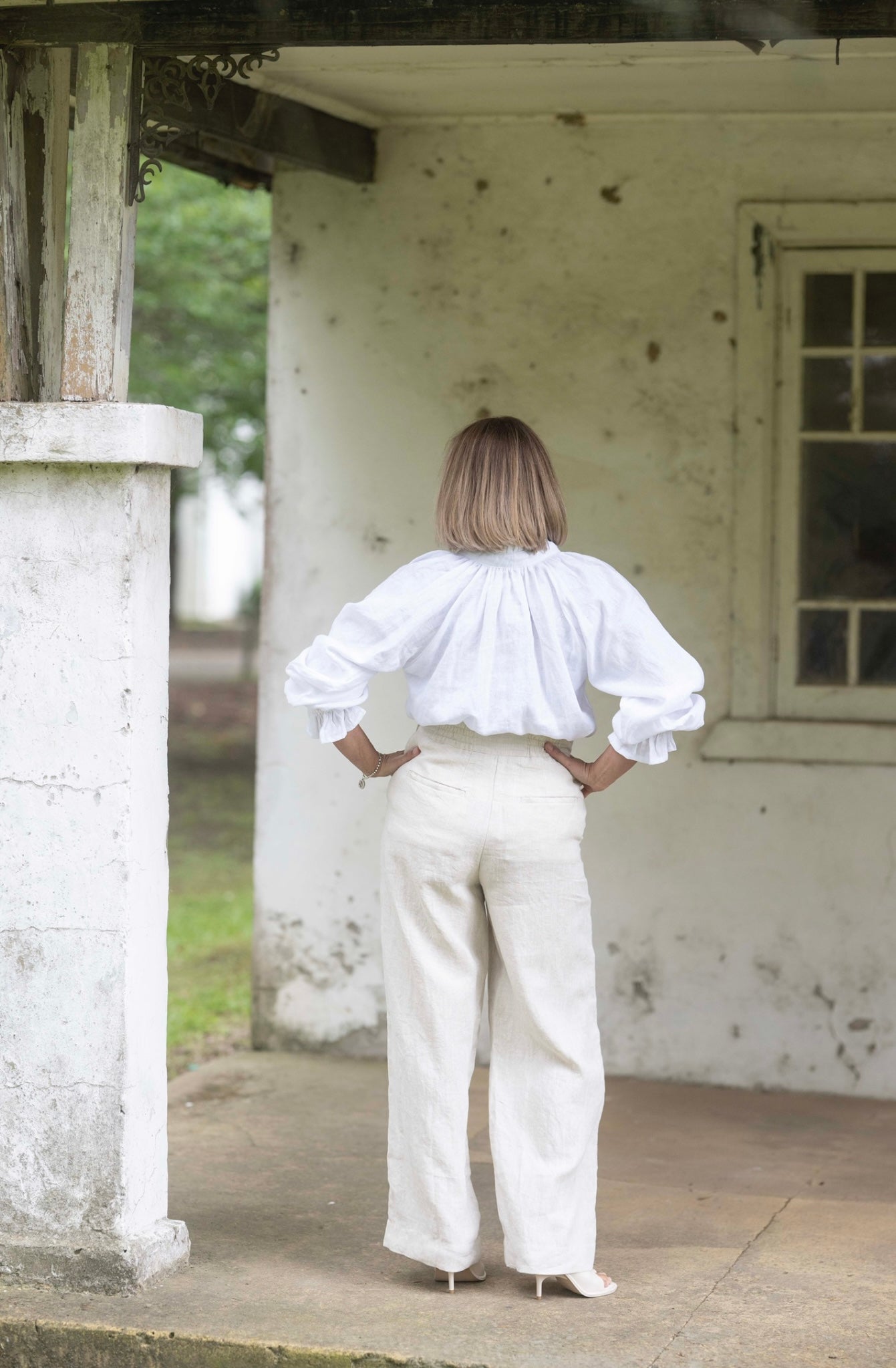 Daisy Linen Top - White