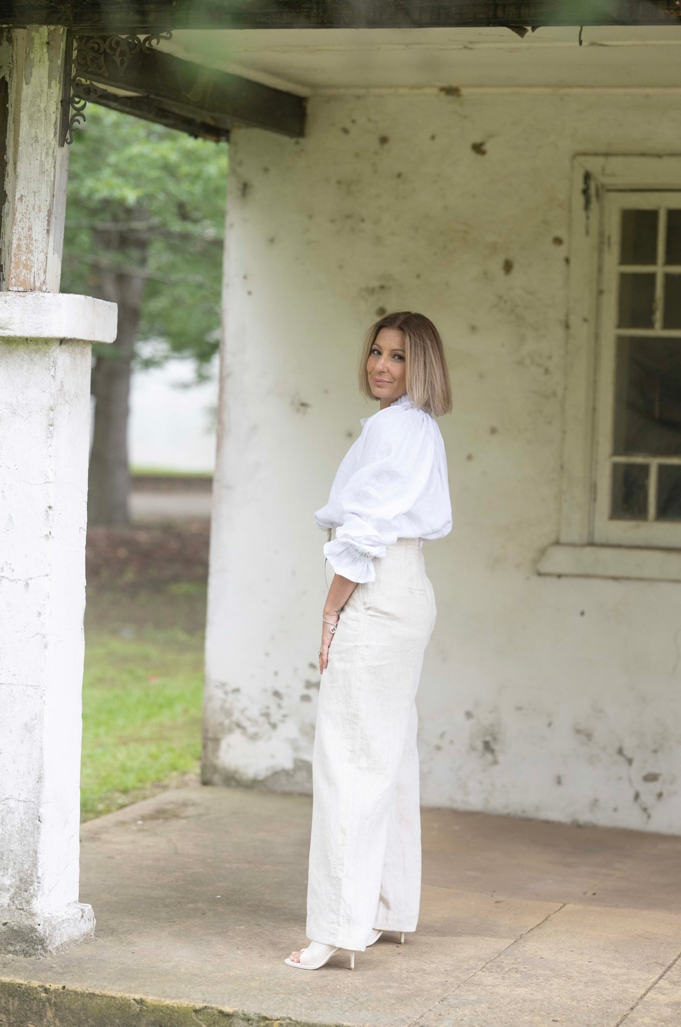 Daisy Linen Top - White