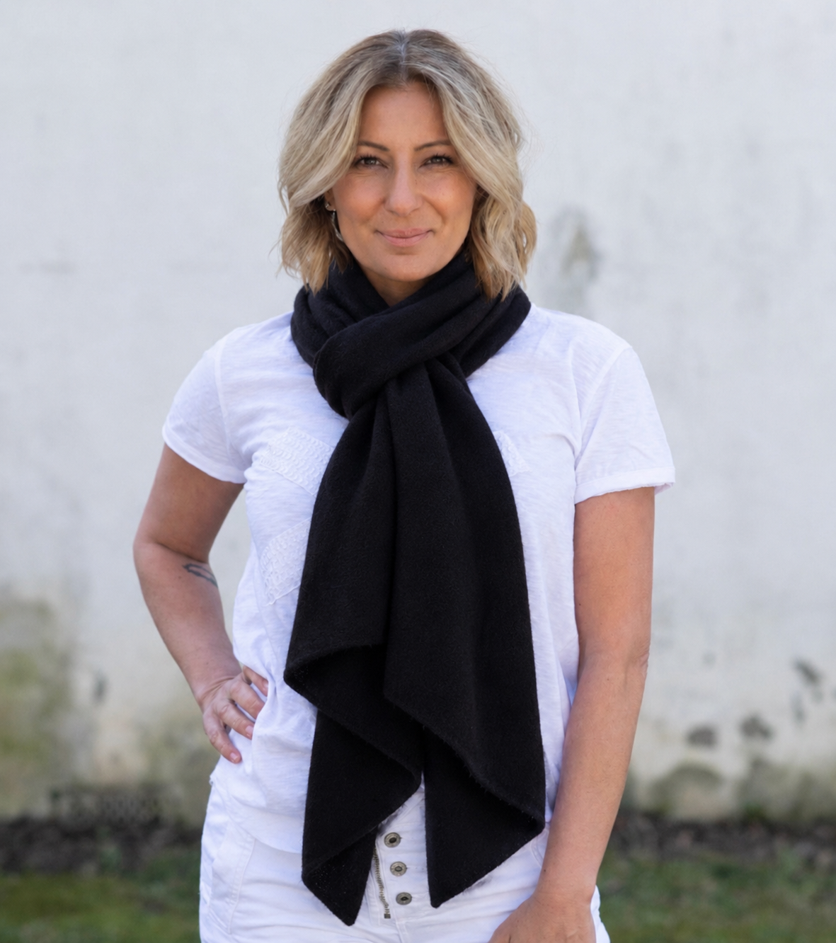 Cashmere Poncho - Black