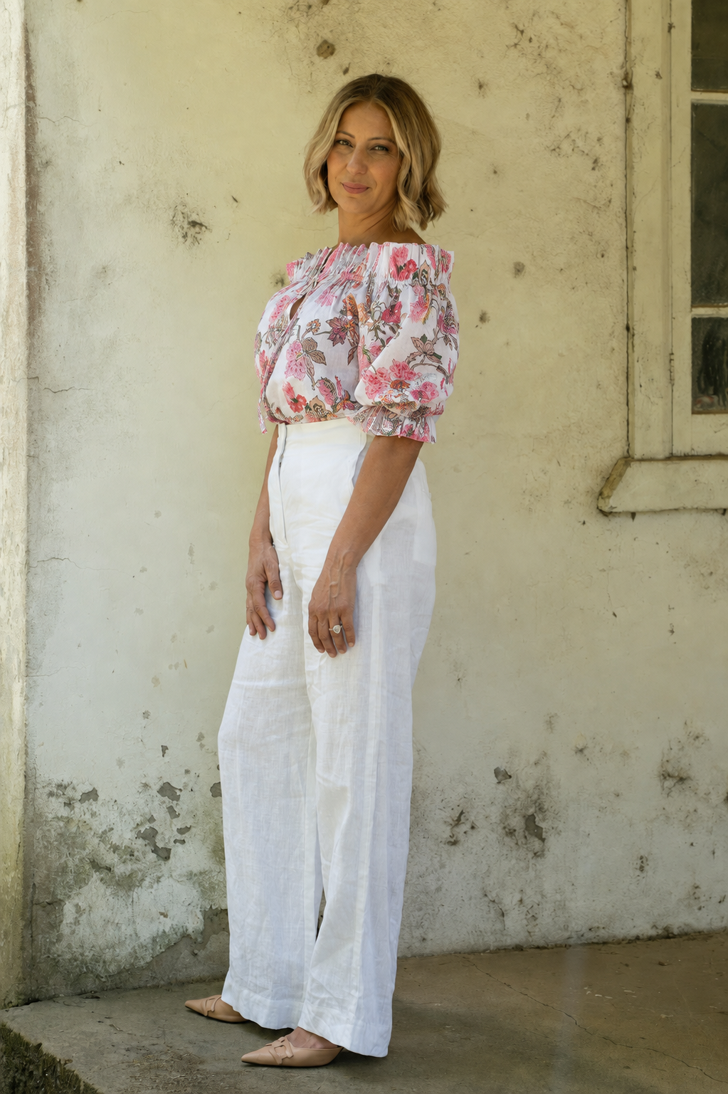 Bella Linen Ruffle Top - White Floral Print