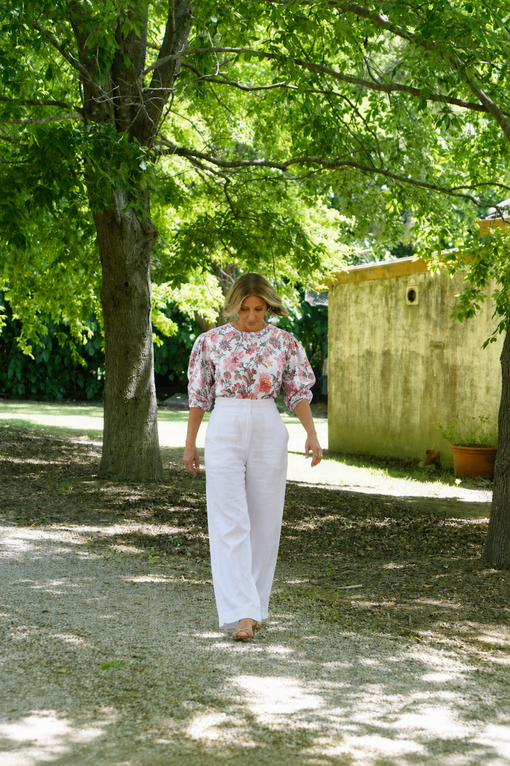 Tessa Linen Top - White Floral Print