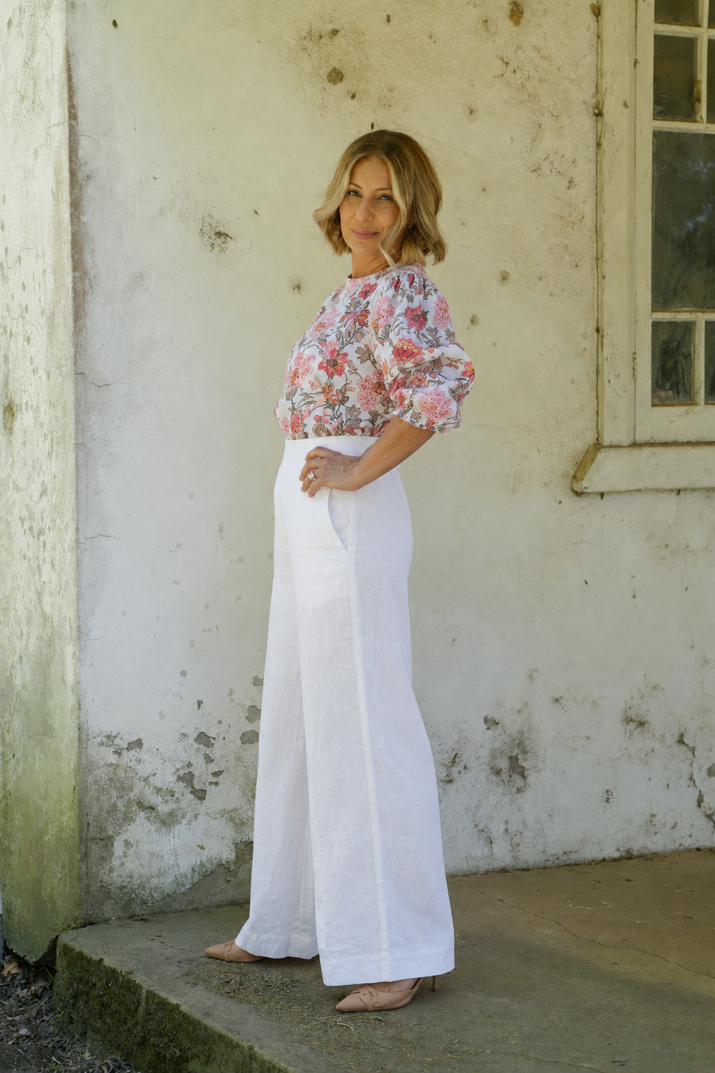 Tessa Linen Top - White Floral Print