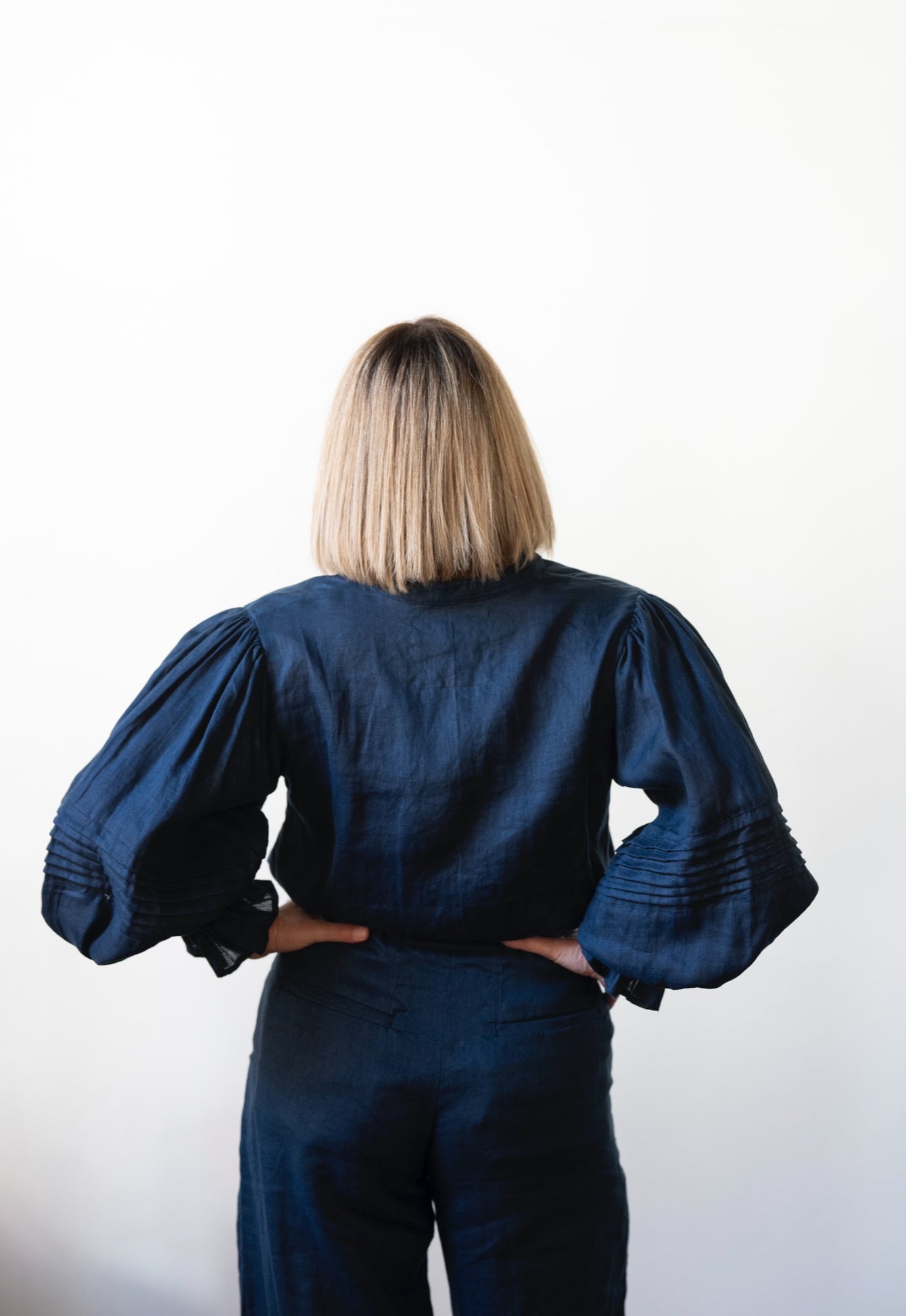 Annie Pintuck Linen Shirt - French Navy