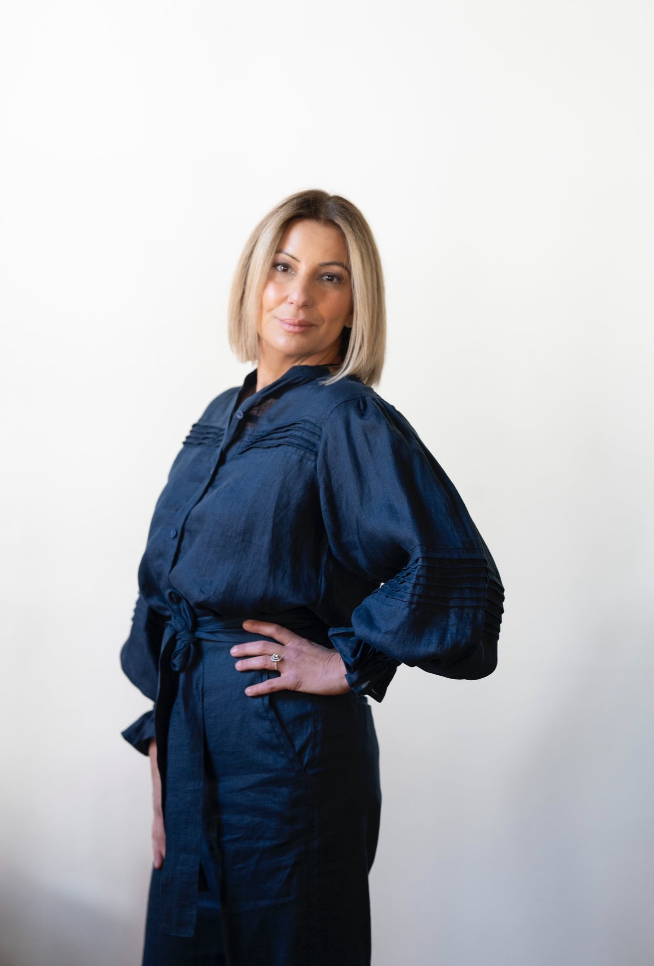 Annie Pintuck Linen Shirt - French Navy