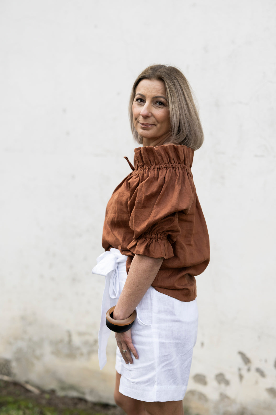 Bella Linen Ruffle Top - Bronze